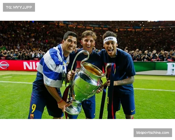 恩里克短传配合体系运转流畅,巴黎中场控制力支撑进攻多样性 恩里克短传配合体系运转流畅,巴黎中场控制力支撑进攻多样性