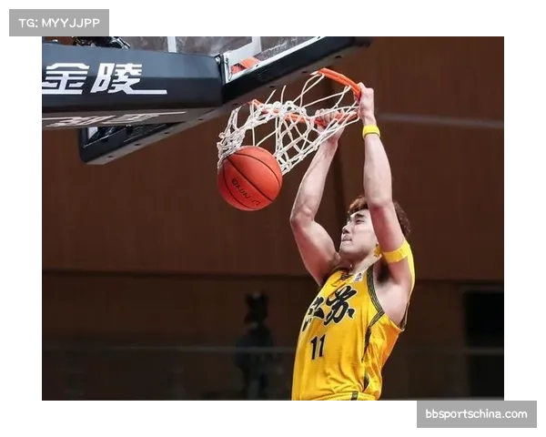 上海末节11-0攻击波逆转青岛 洛夫顿关键时刻连得6分稳住局面